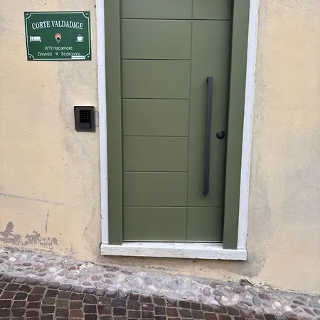 Corte Valdadige Guest house *